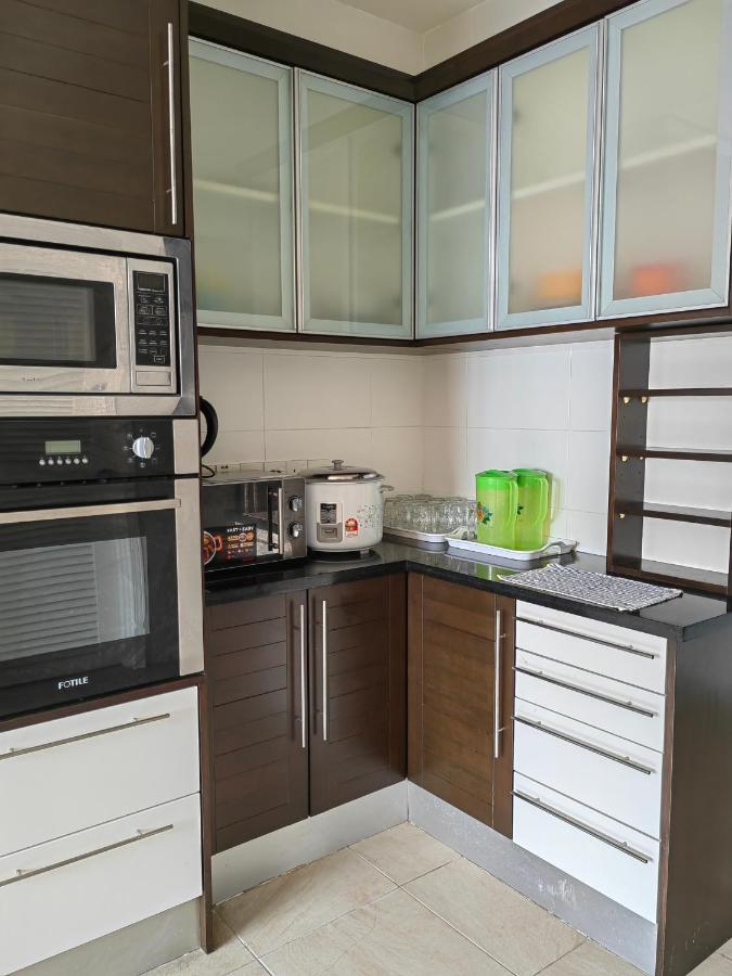 Marimari Marina Service Condo Кота-Кинабалу Экстерьер фото