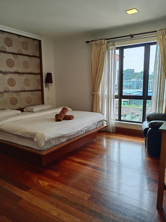 Marimari Marina Service Condo Кота-Кинабалу Экстерьер фото
