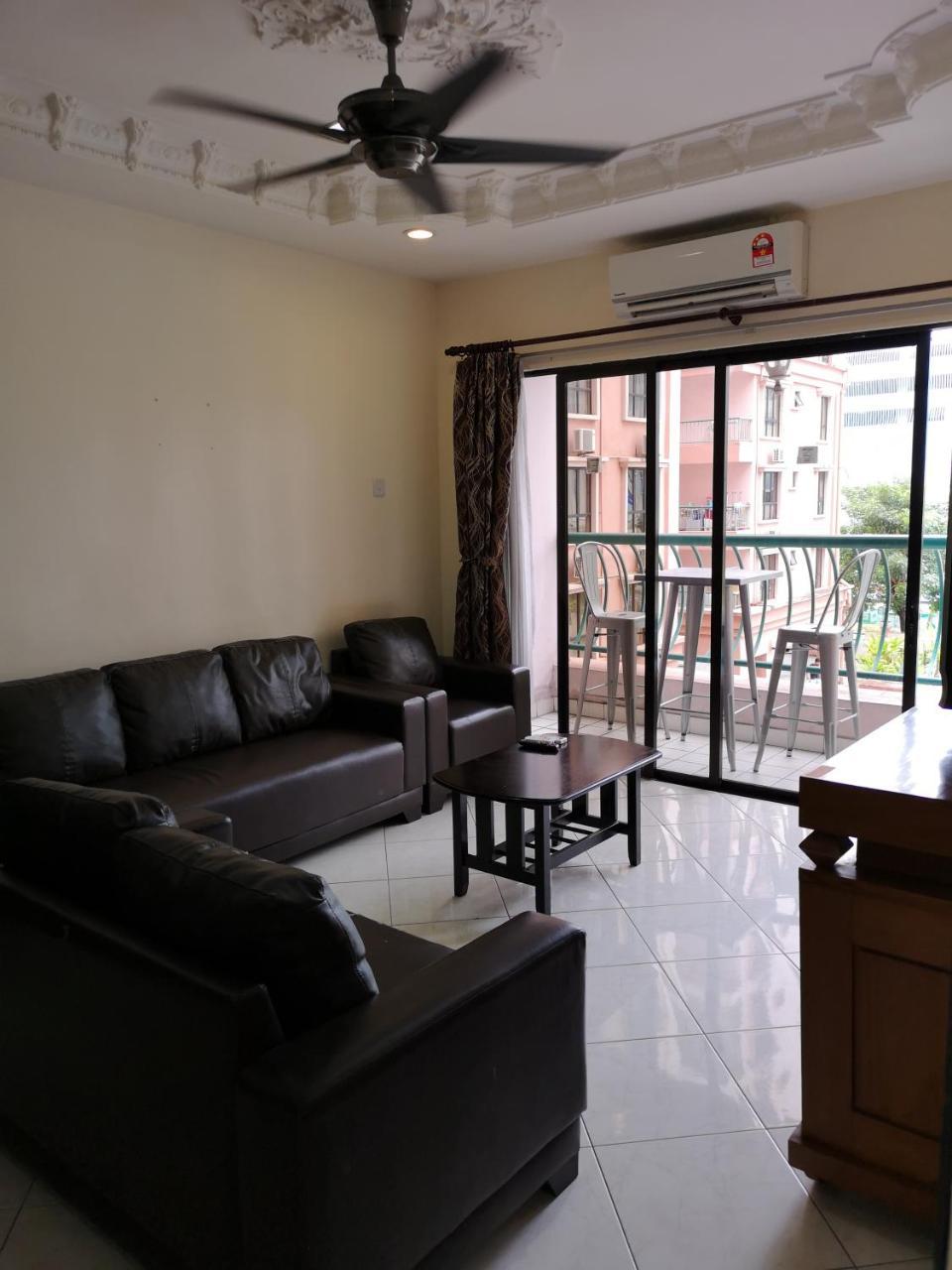 Marimari Marina Service Condo Кота-Кинабалу Экстерьер фото