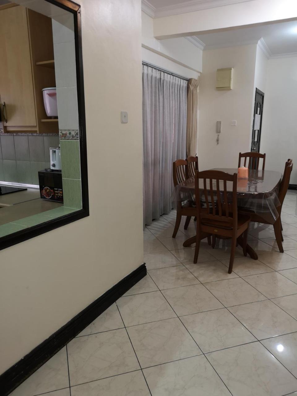 Marimari Marina Service Condo Кота-Кинабалу Экстерьер фото