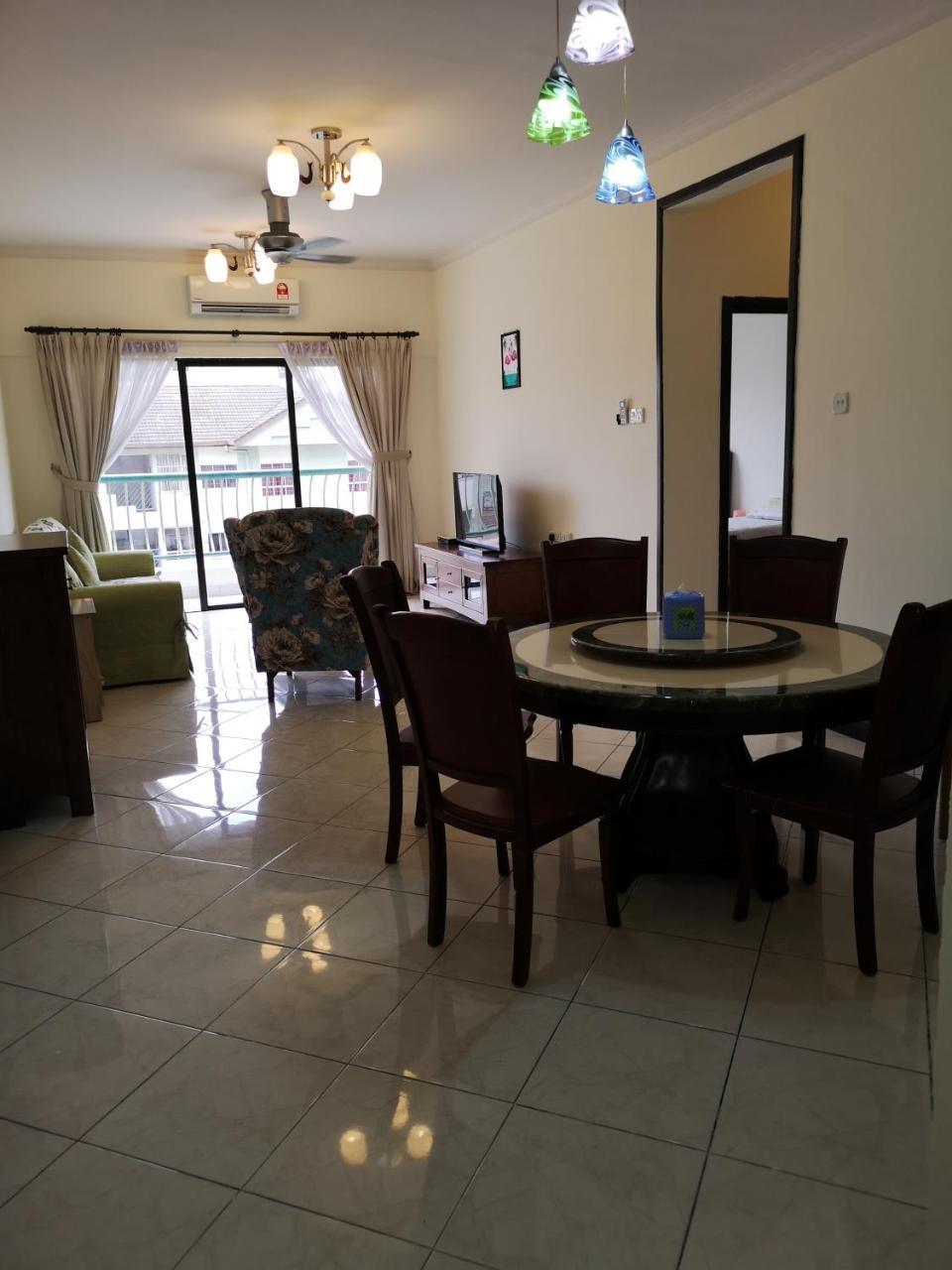Marimari Marina Service Condo Кота-Кинабалу Экстерьер фото