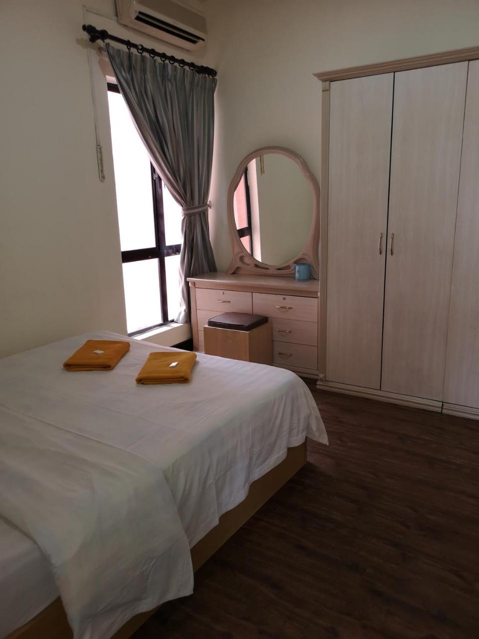 Marimari Marina Service Condo Кота-Кинабалу Экстерьер фото