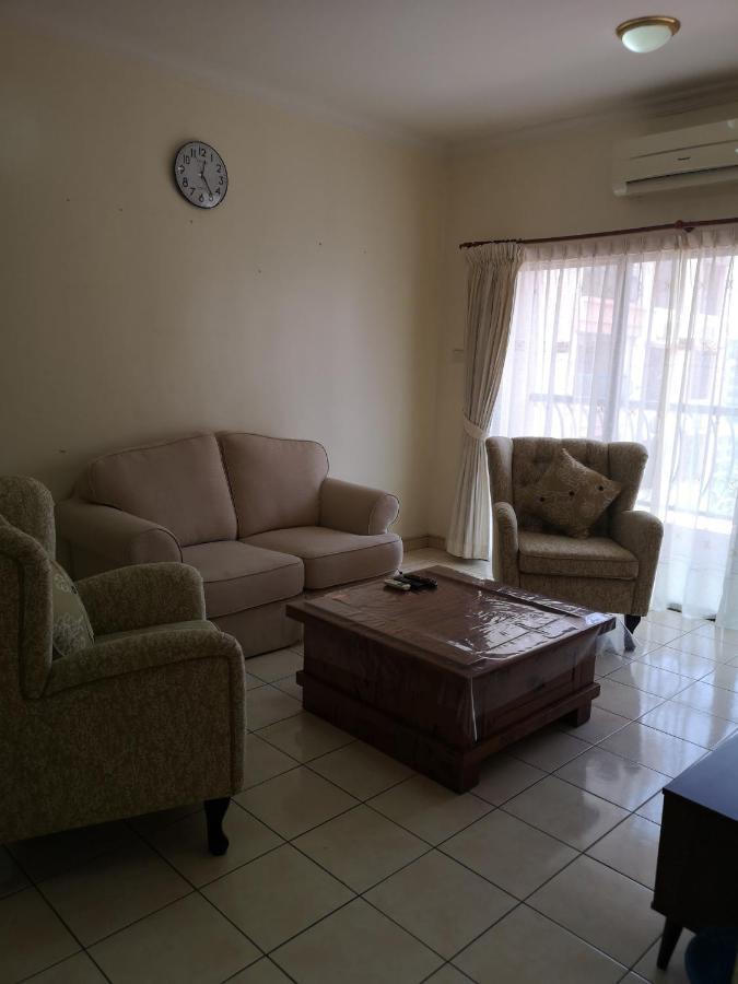 Marimari Marina Service Condo Кота-Кинабалу Экстерьер фото